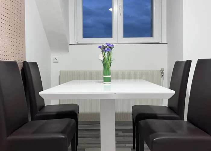 Royal Racing 5 公寓